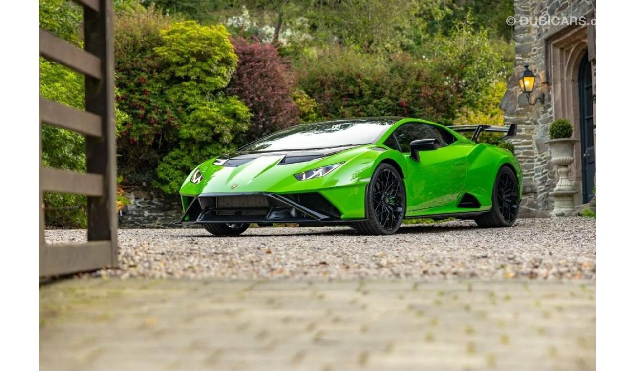 لامبورغيني هوراكان Lamborghini Huracan STO RIGHT HAND DRIVE