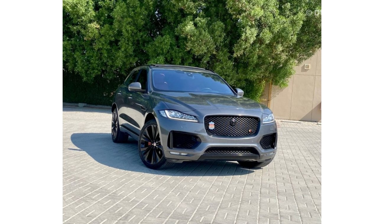 جاكوار F Pace السيارة بحالة ممتازة جدا لا تحتاج إلى أي مصاريف