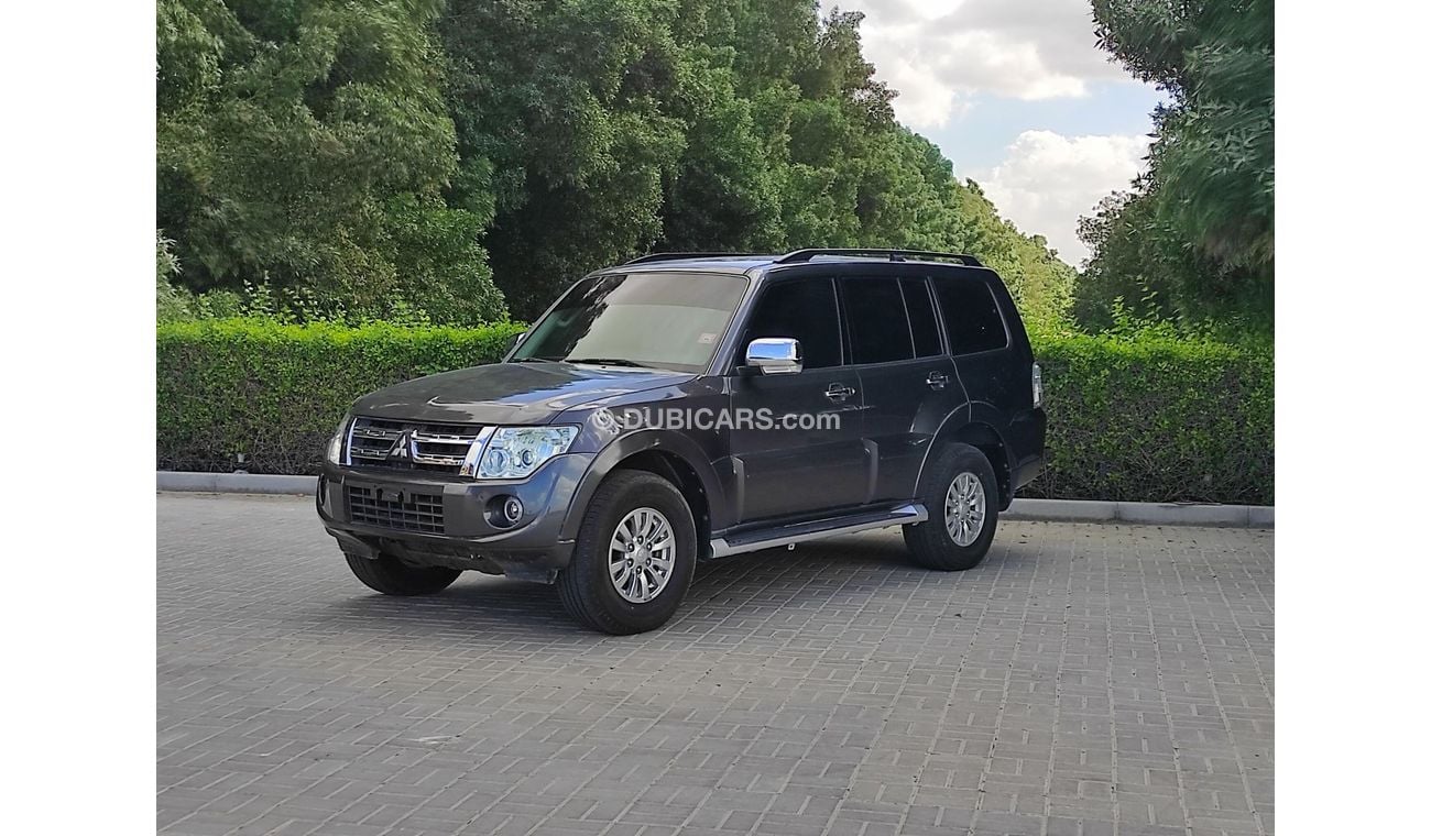 ميتسوبيشي باجيرو GLS 3.5L (186 HP) (7 Seater) Mitsubishi pajero 2013  full automatic