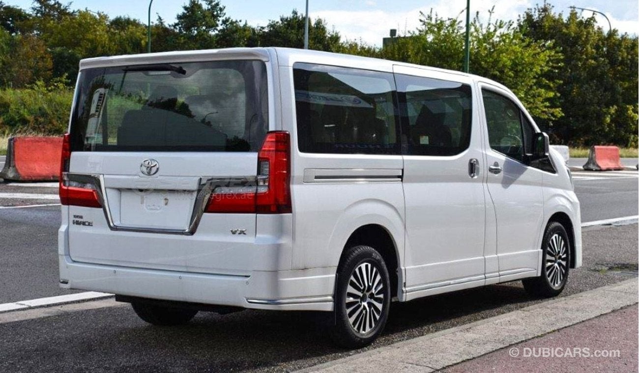 تويوتا هاياس فان سقف عالي VX 9 Seater 2.8L Diesel 6 A/T From Belgium