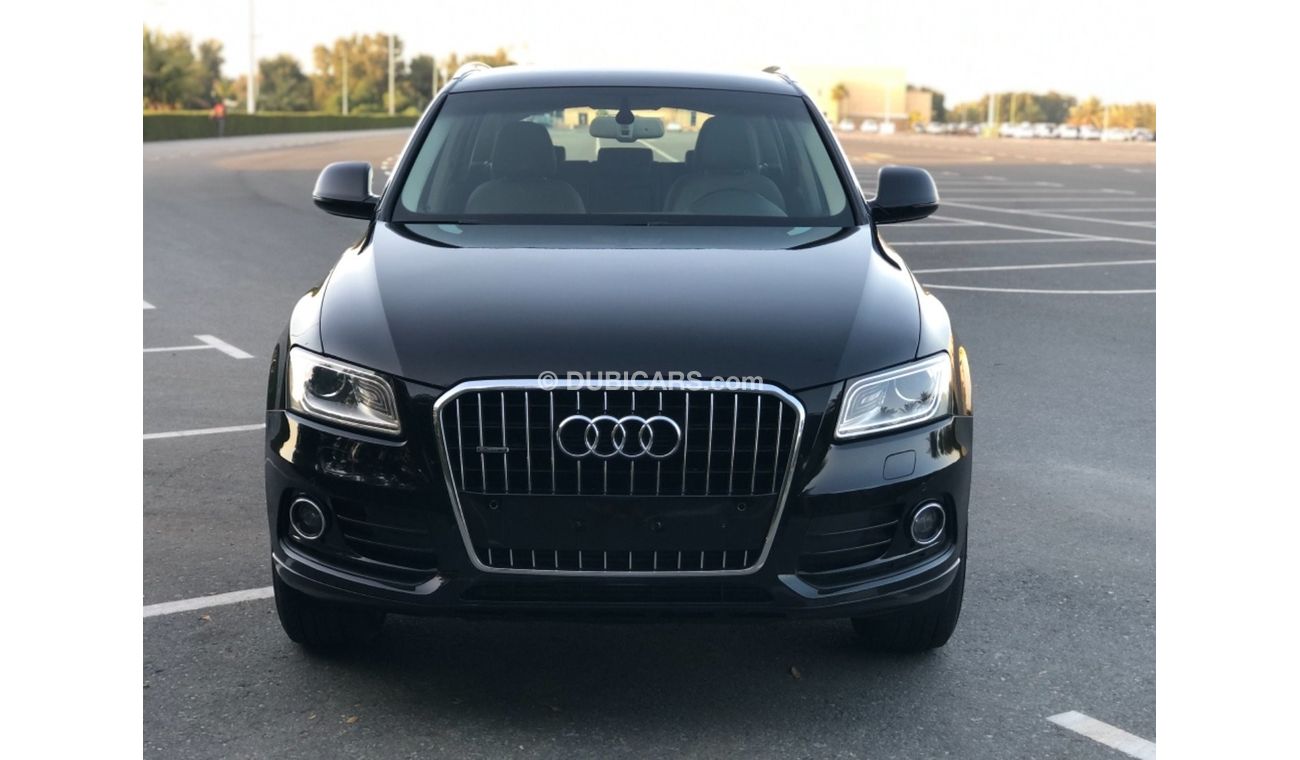 Audi Q5 40 TFSI S-Line MODEL 2015 GCC CAR PER  CONDITION INSIDE AND OUTSIDE  FULL ELECTRIC CONTROL STEERING 