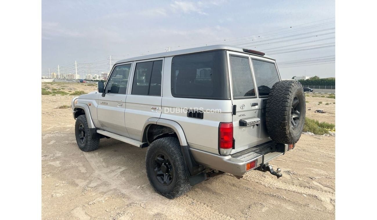 Toyota Land Cruiser Hard Top