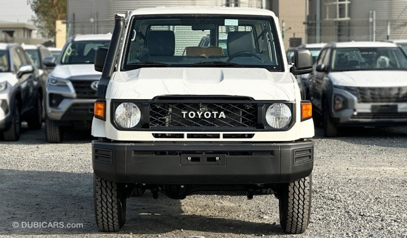 تويوتا لاند كروزر هارد توب Land cruiser  lc76 hardtop 5doors 4.2L DIESEL V6 MY2024 FOR EXPORT ONLY