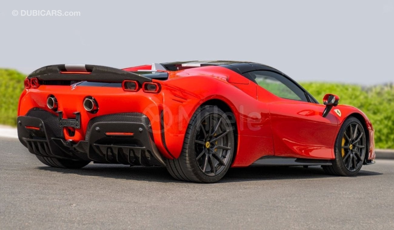 Ferrari SF90 Spider 4.0L PETROL: FULL CARBON EXTERIOR, CONVERTIBLE