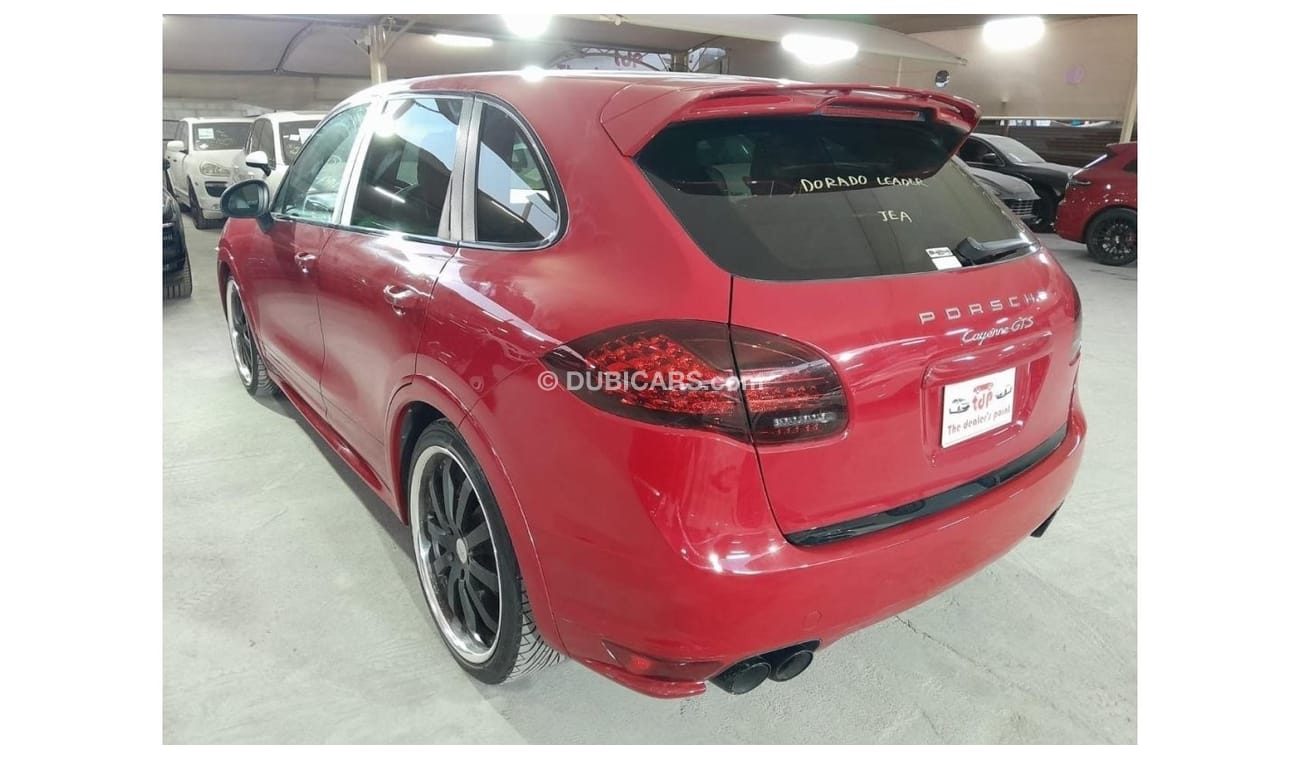 بورش كايان PORSCHE CAYENNE GTS 4.8L 2013, WITH GTS INTERIOR PACKAGE, SPORTS CHRONO PACKAGE AND MORE..