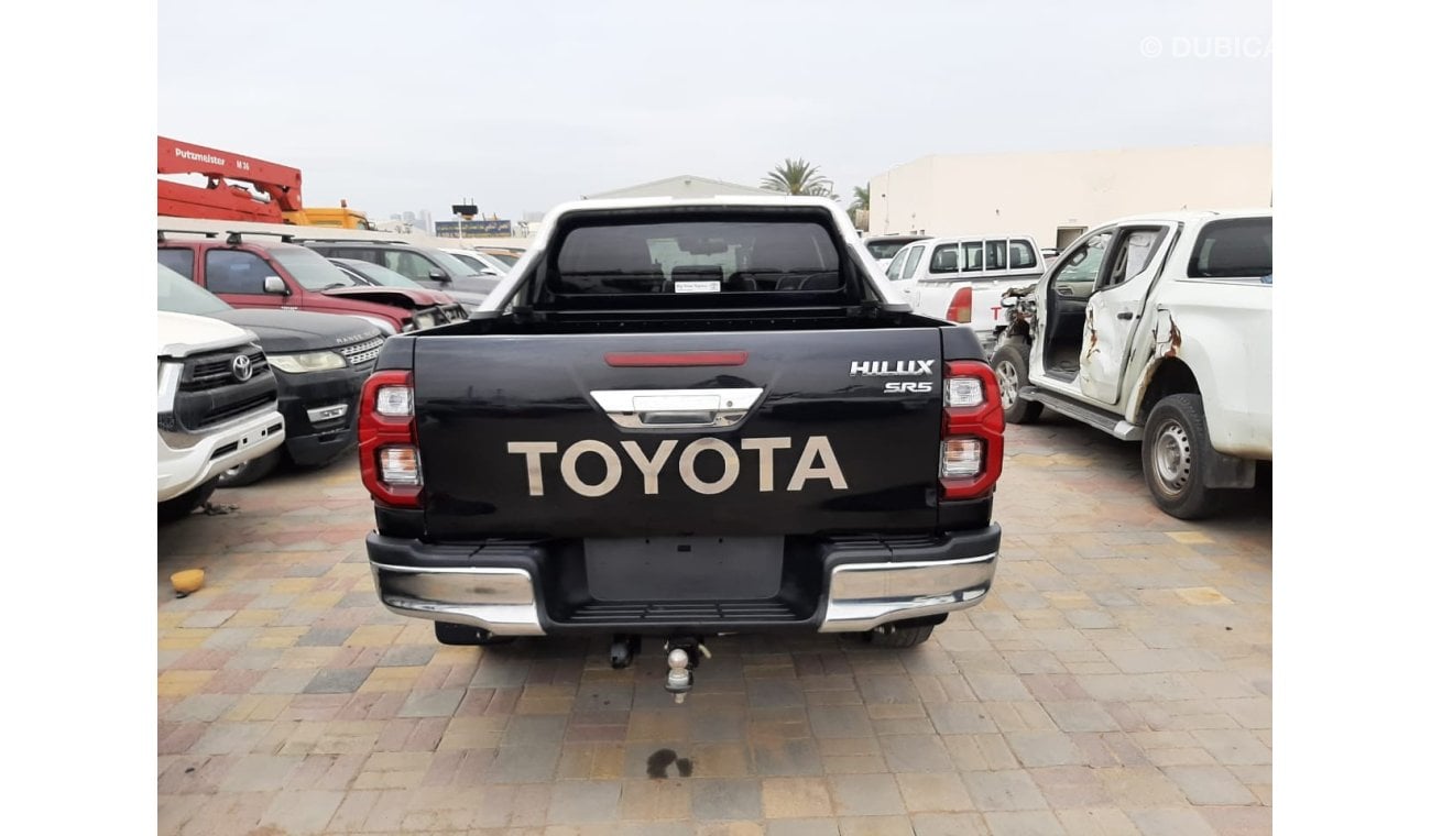 Toyota Hilux English