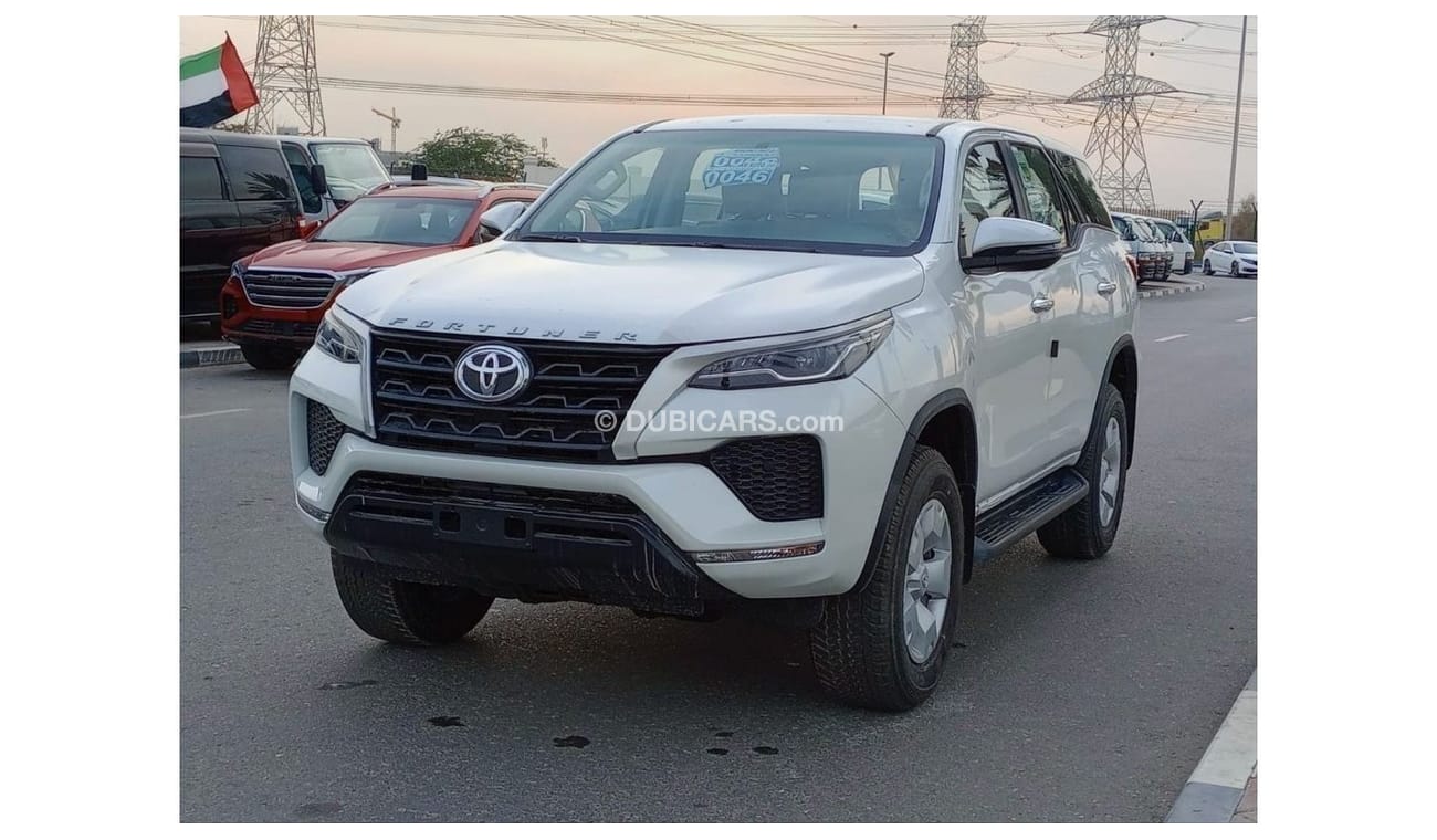 تويوتا فورتونر SR5 2023 A/T 4X4 , V4 2.7L Gasoline suv White color EXPORT ONLY