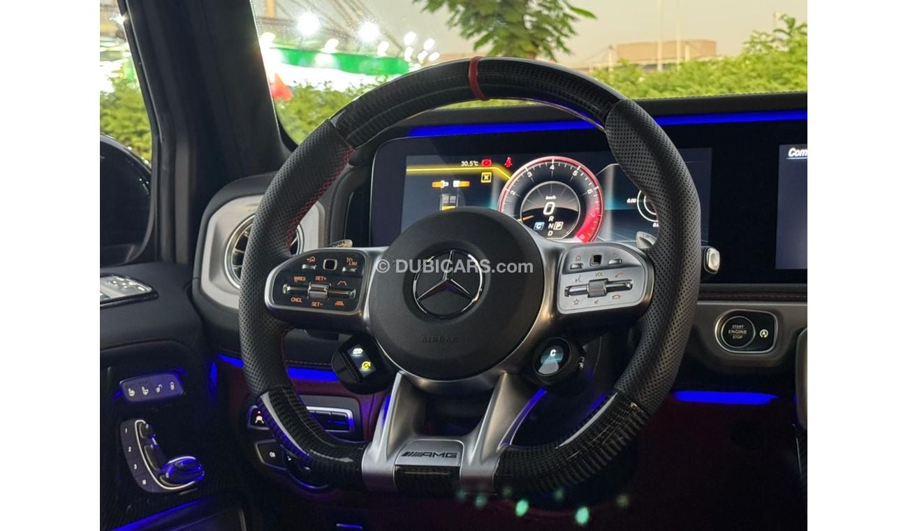 Mercedes-Benz G 63 AMG Double night package with full carbon finer inside