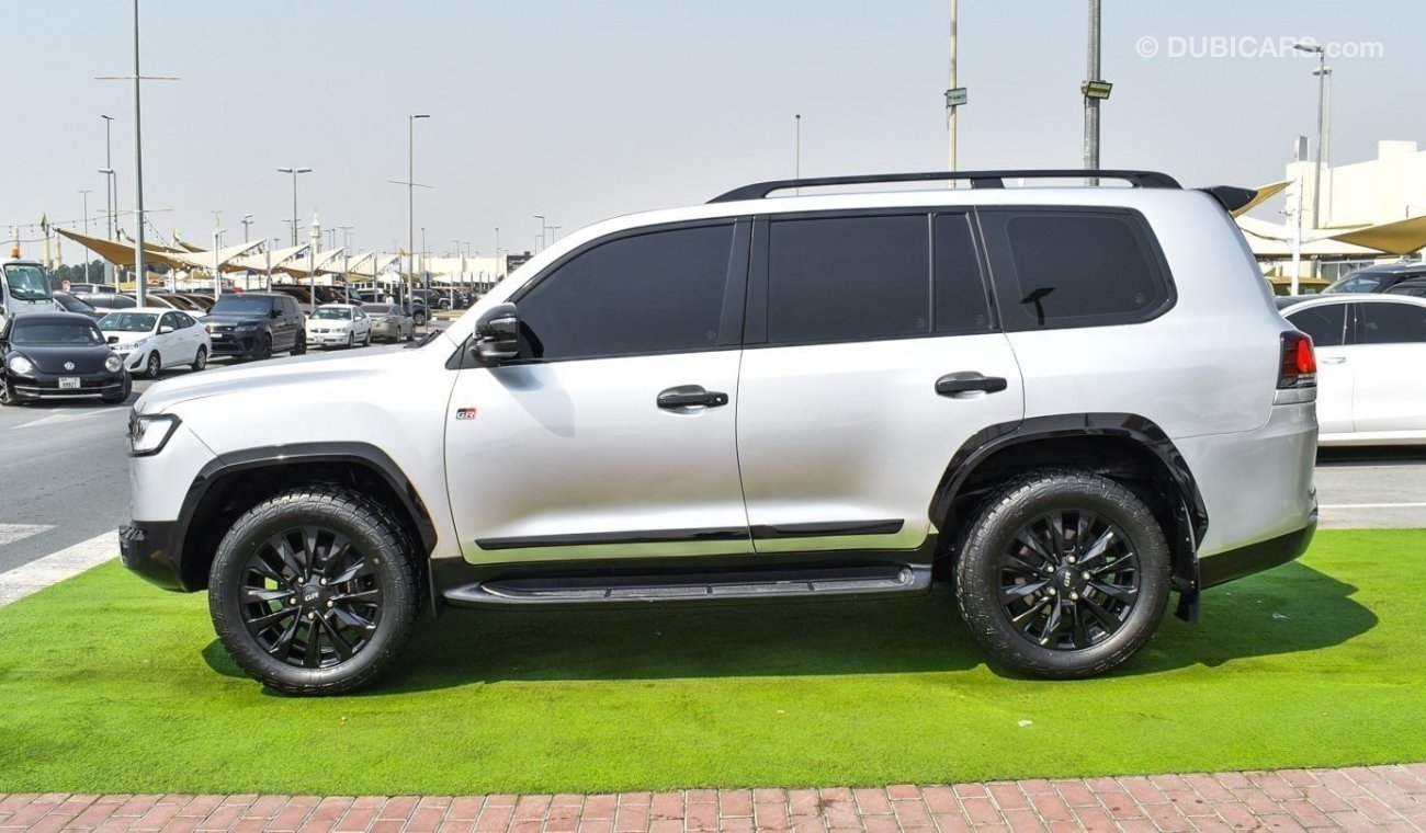 Toyota Land Cruiser V6  With GR SPORT 2023 KIT