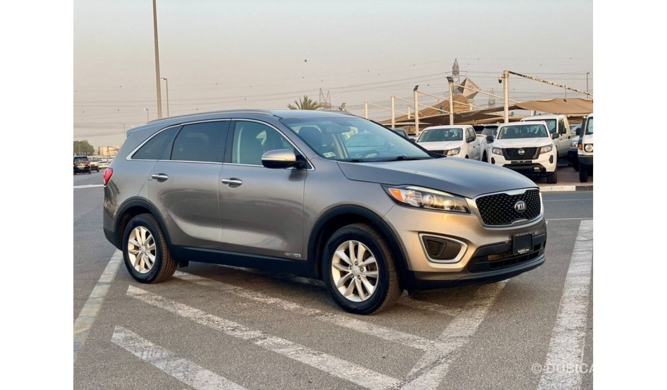 كيا سورينتو 2017 Kia Sorento LX Premium 3.3L V6 - 4x4 AWD - 7 Seater - Sensor & Rear CAM - 130,000 Mileage