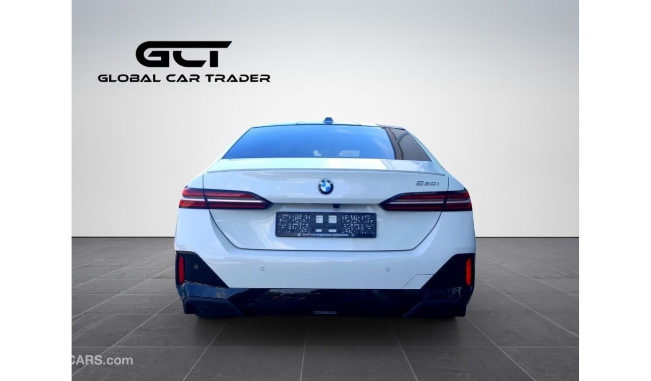 BMW 520i i M Sport FACELIFT*PANO*H&K*I-GLOW*CARBON*21"