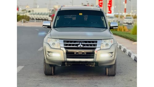 ميتسوبيشي باجيرو Mitsubishi pajero 2015 model v6 LHD