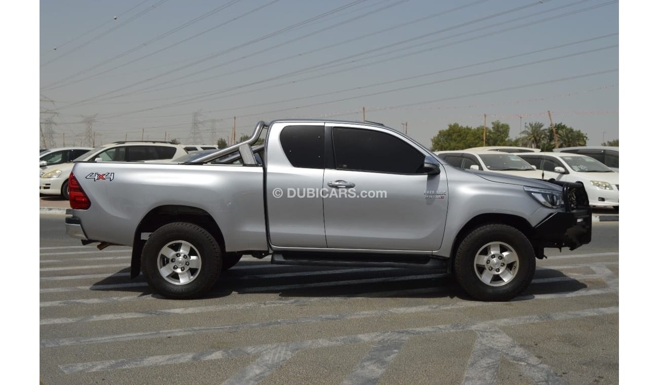 Used Toyota Hilux SR5 Diesel Engine 2017 for sale in Dubai - 693356