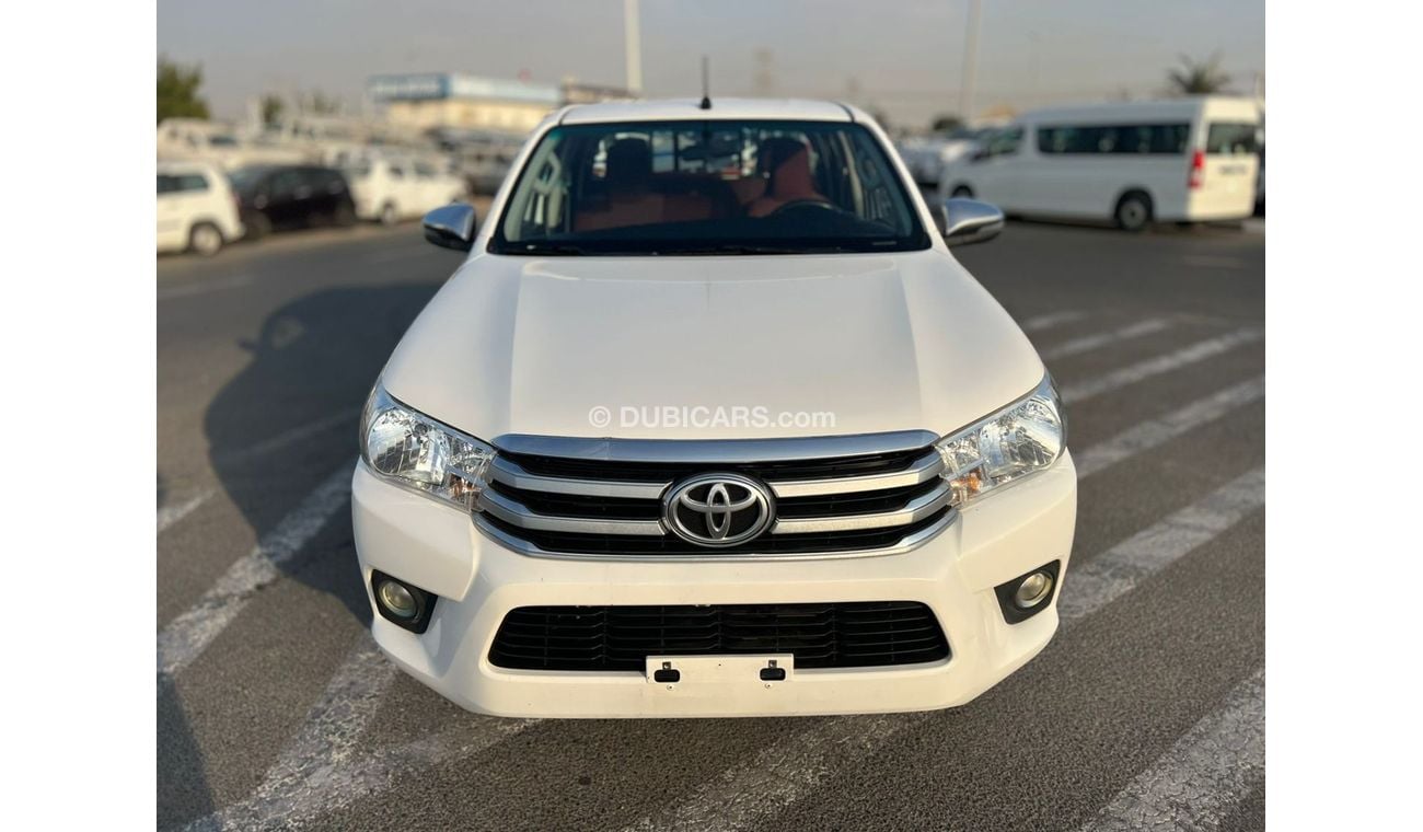 تويوتا هيلوكس 2021 TOYOTA HILUX 2.8L V4 **DIESEL** MANUAL TRANSMISSION  + POWER WINDOW + 4X4  - DOUBLE CABIN - wit