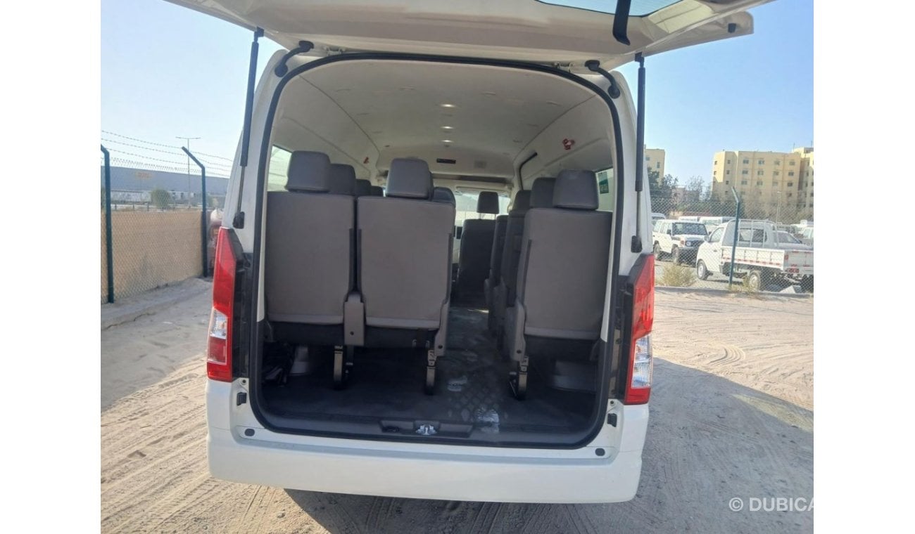 تويوتا هاياس High Roof Passenger Van - 2.8L Diesel Manual - Full Options