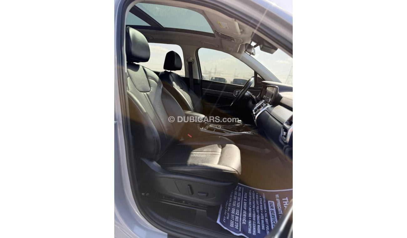 كيا سورينتو Kia Sorento  SX panoramic 4WD Full Option