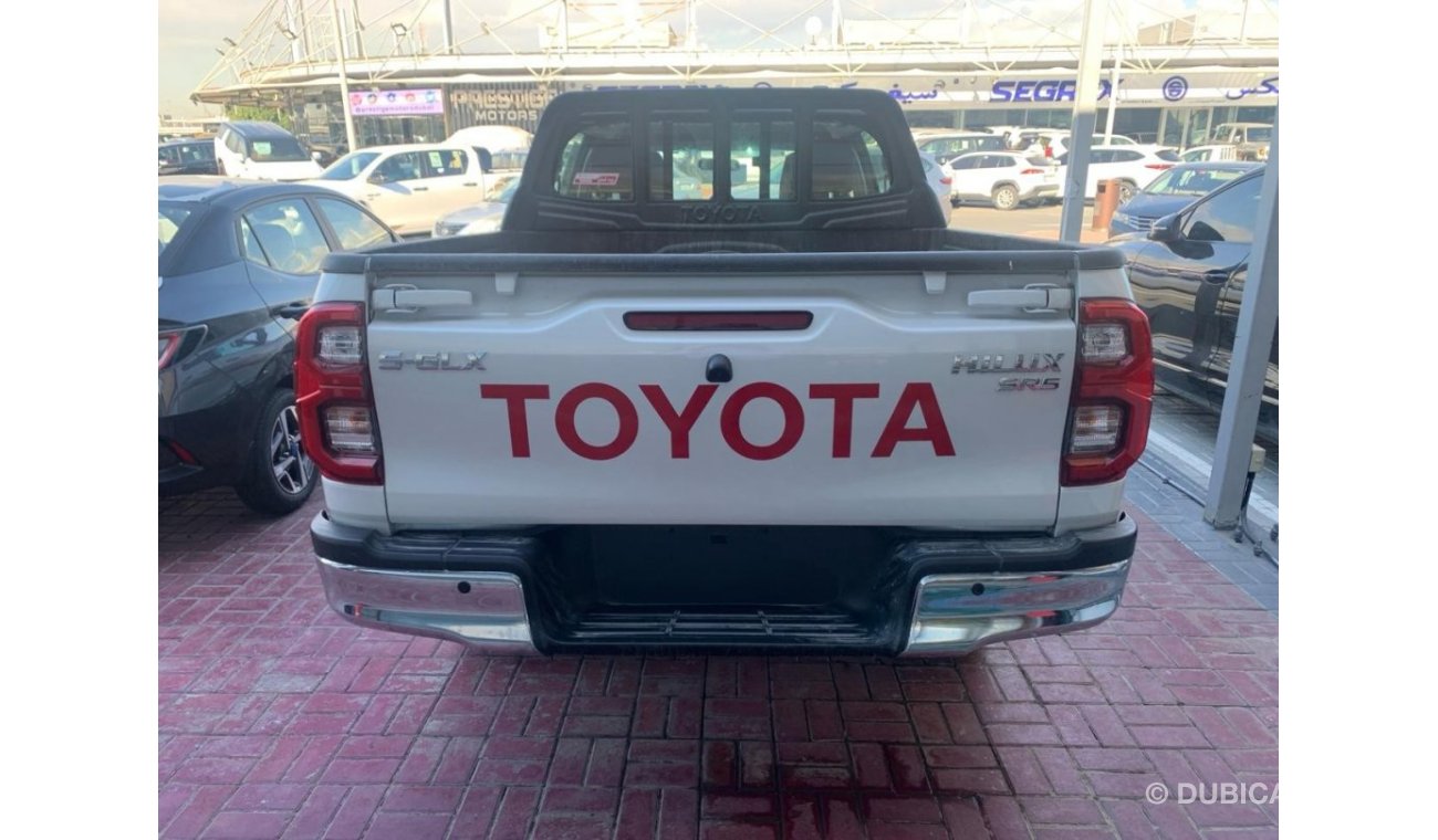 تويوتا هيلوكس TOYOTA HILUX 2.7L SGLX 2024 MODEL PETROL 4WD AUTOMATIC