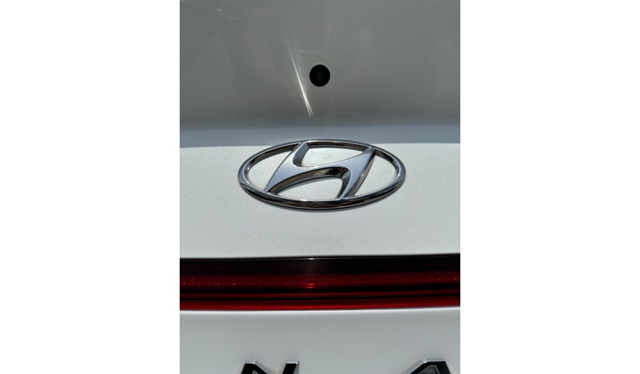 Hyundai Sonata GLS Hyundai Sonata 2020 with a 2.5 engine, keyless entry, the car is in good condition and is waitin