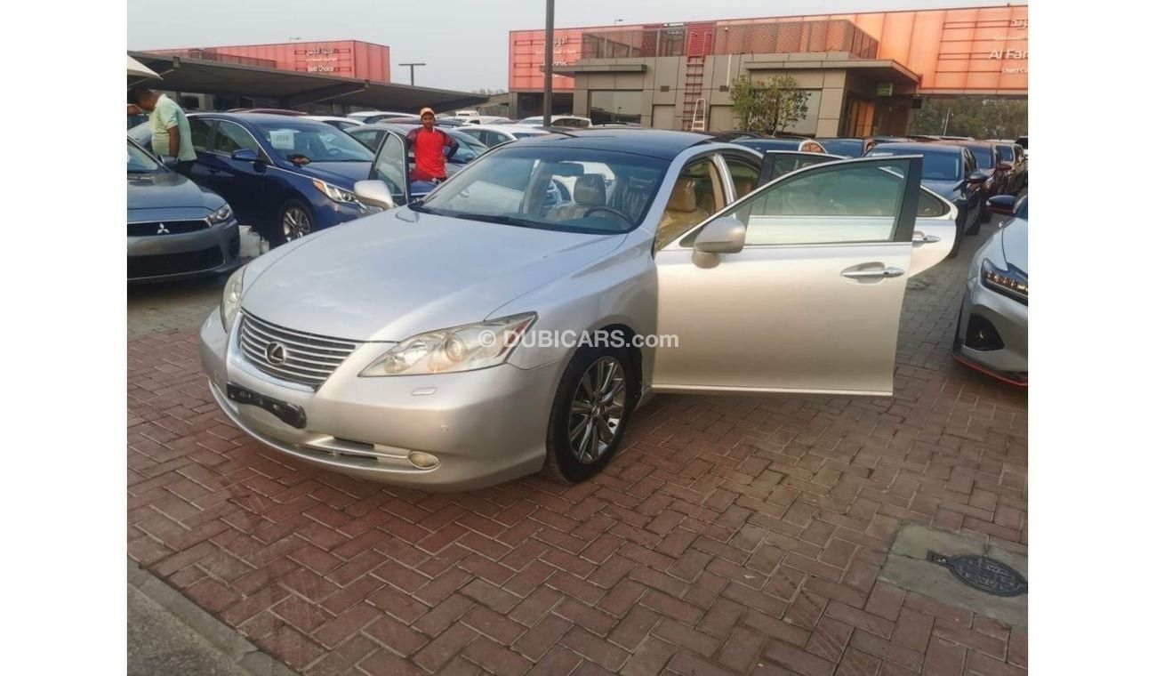 لكزس ES 350 very good condition inside and outside