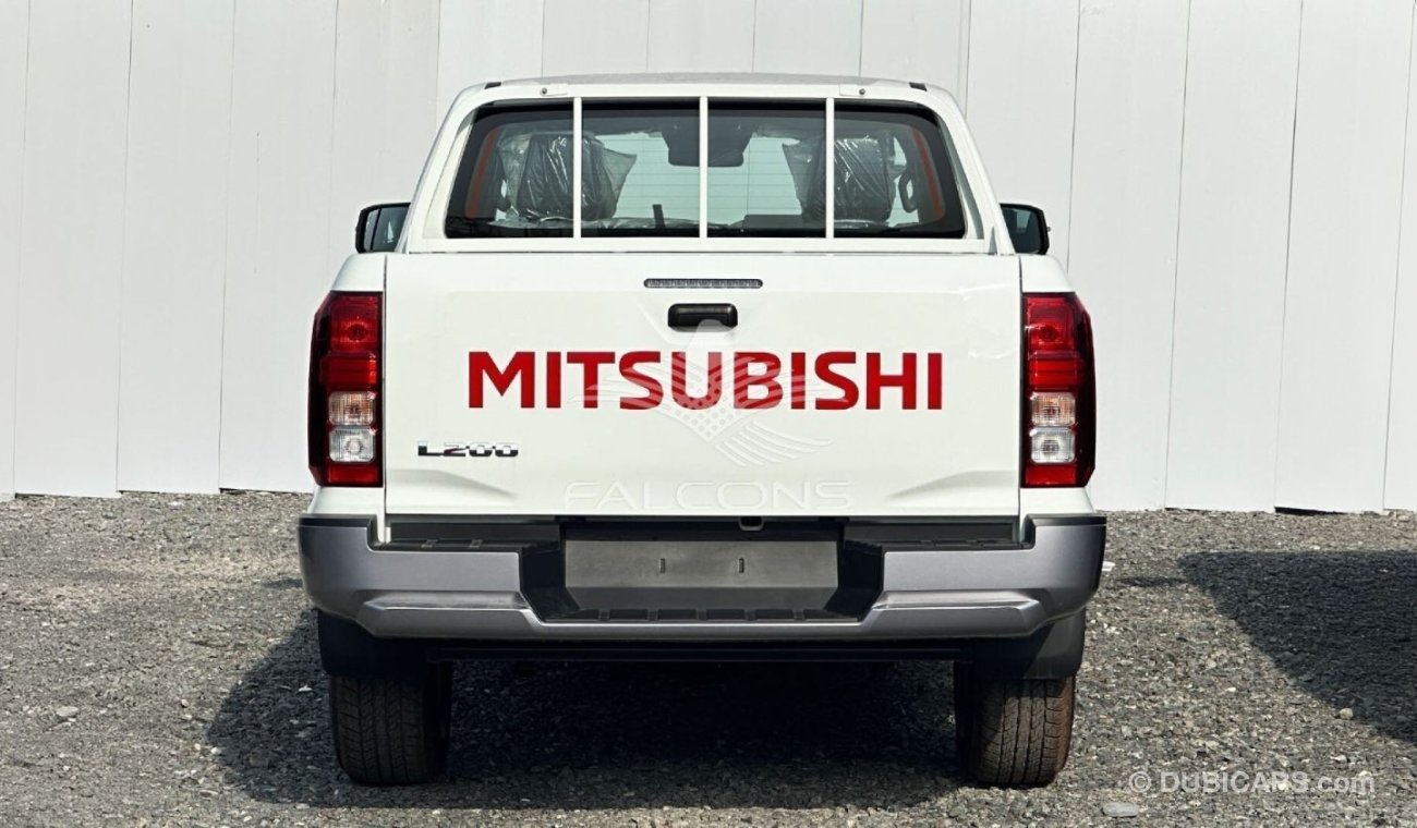 Mitsubishi L200 2.4L GLX New Face DC 4WD 5MT