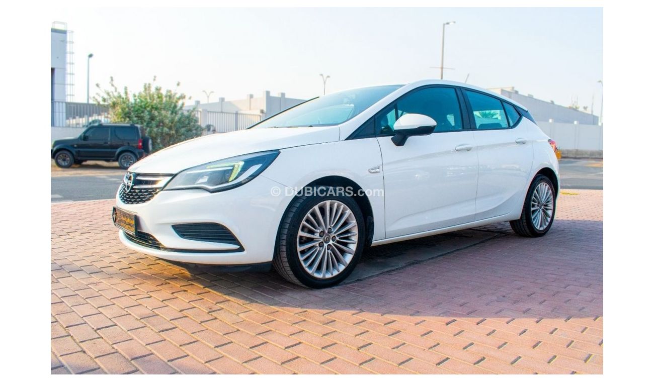 Opel Astra 2017 | OPEL ASTRA | TURBO 1.4L V4 | GCC | AGENCY FULL-SERVICE HISTORY | SPECTACULAR CONDITION | FLEX