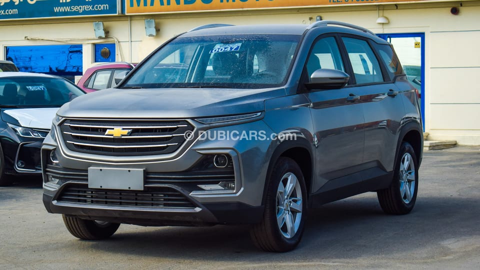 Chevrolet Captiva for sale. Grey/Silver, 2021