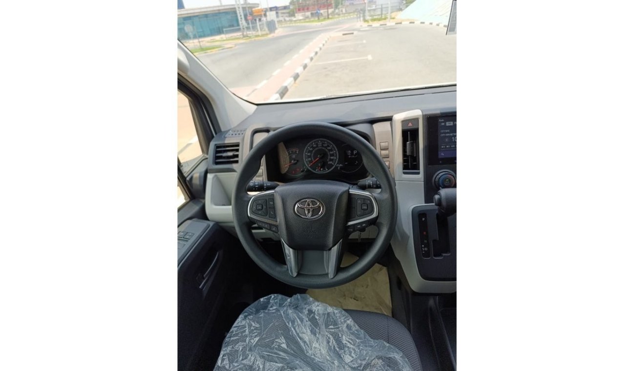 Toyota Hiace HiAce 3.5L AUTOMATIC 3 Point  Seats Belt ( READY STOCK )