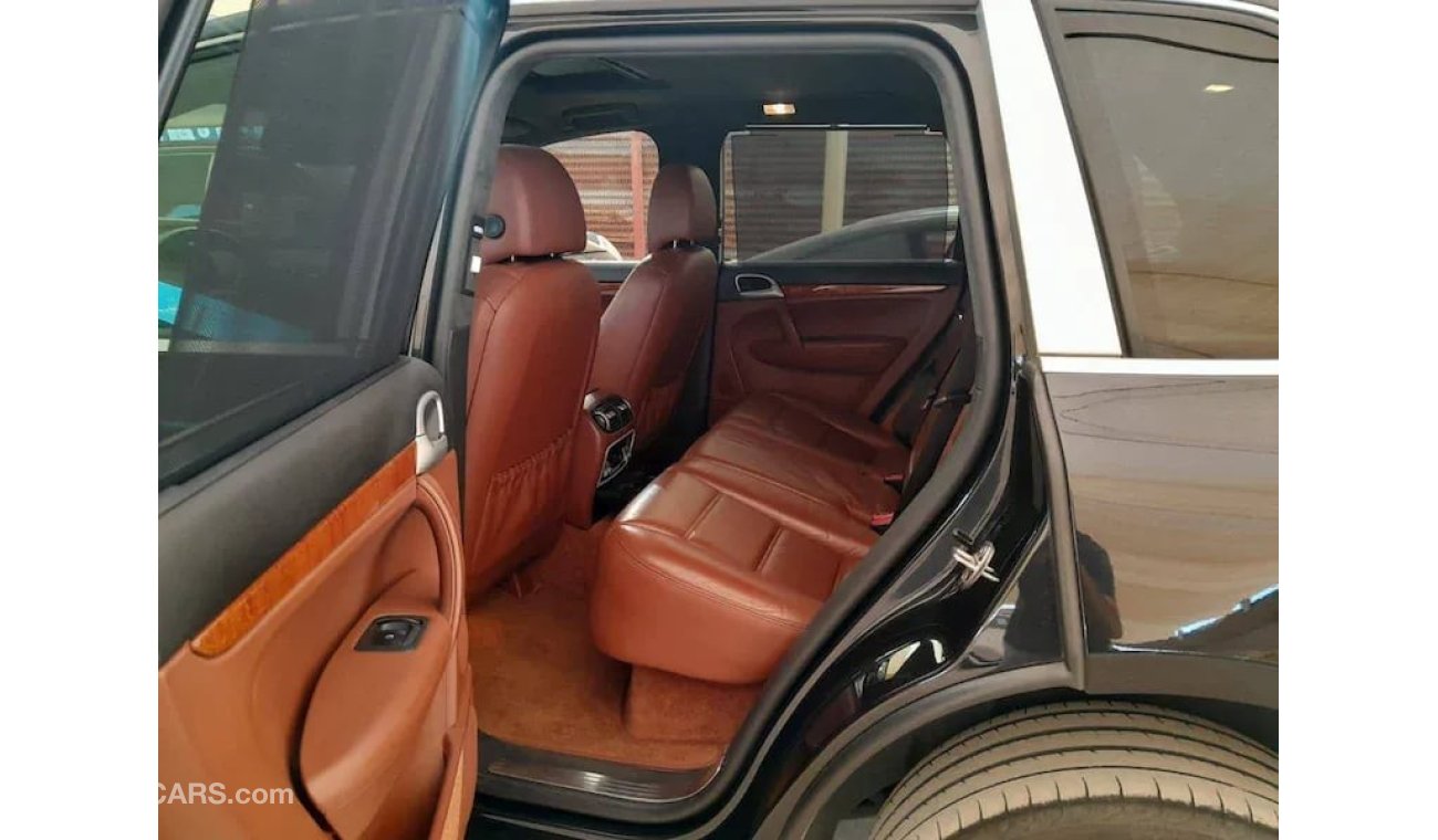 بورش كايان توربو PORSCHE CAYENNE TURBO 4.8L 2008 WITH ELECTRIC LEATHER SEATS, T.V NAVIGATION AND MUCH MORE...