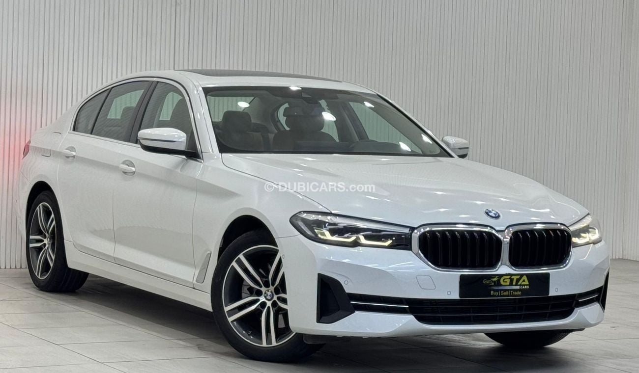 بي أم دبليو 520i Std 2.0L 2022 BMW 520i, Jan 2026 BMW Warranty + Service Pack, Low Kms, GCC