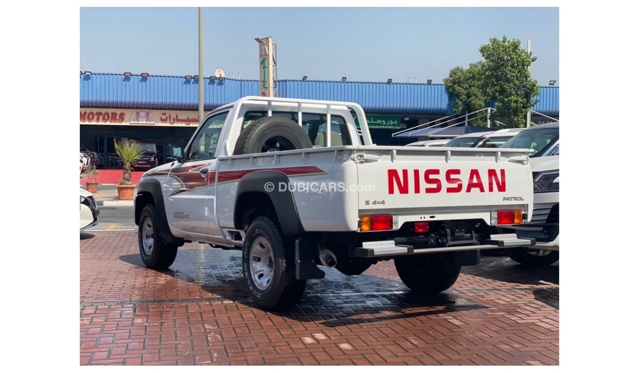 Nissan Patrol Pickup