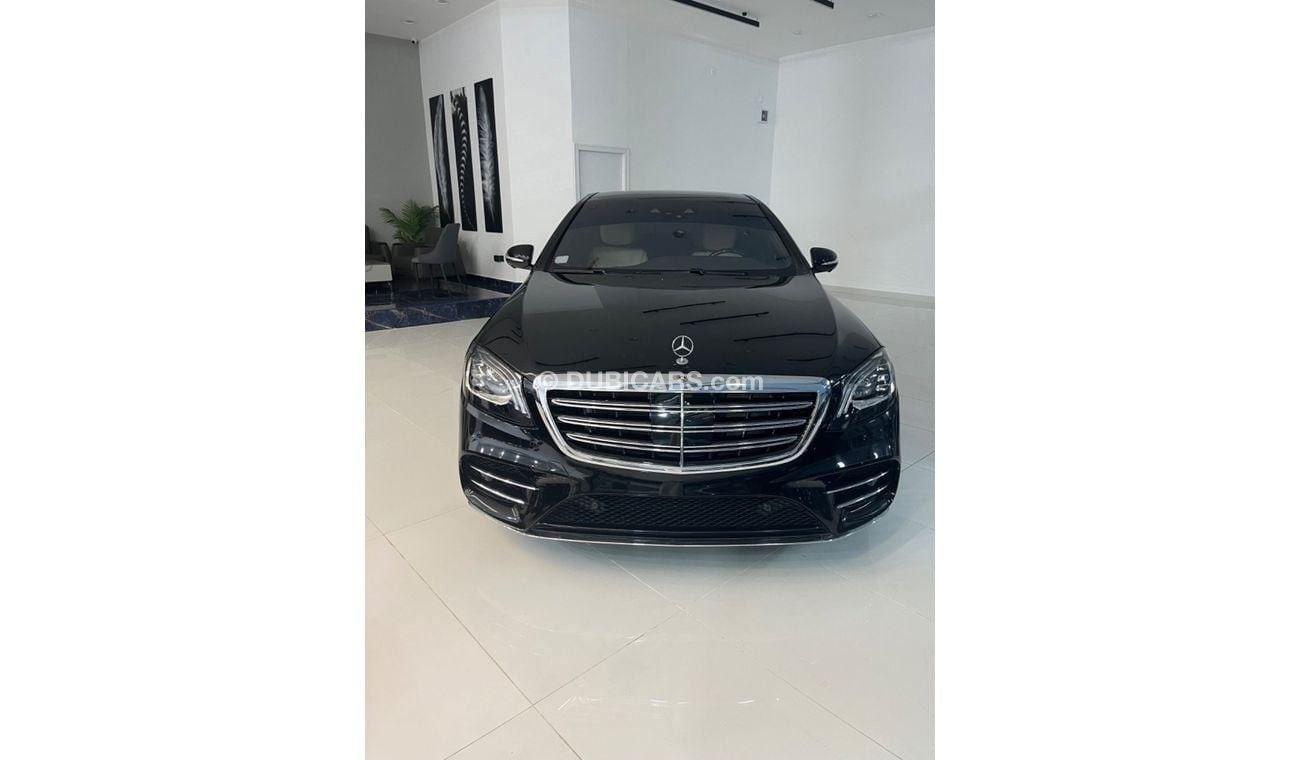 Mercedes-Benz S 560 Std 4.0L (463 HP)