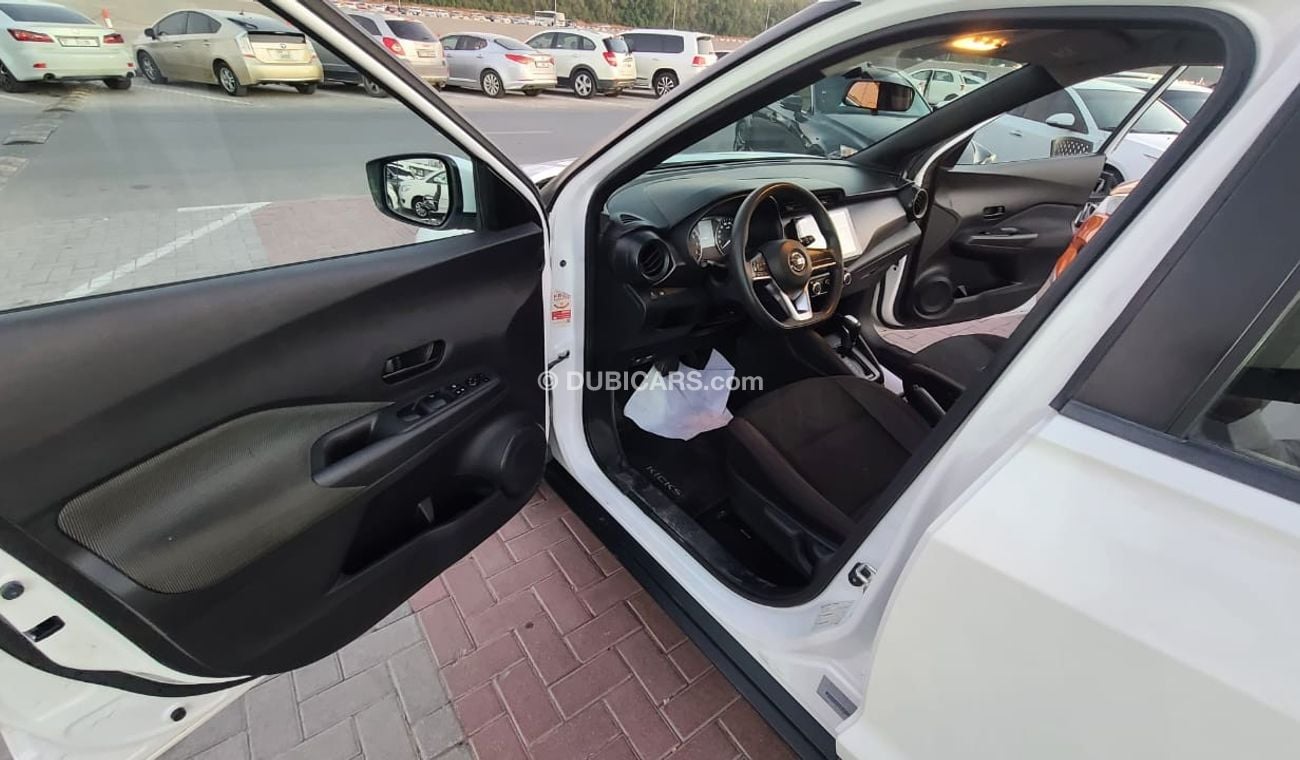 Nissan Kicks S 1.6L