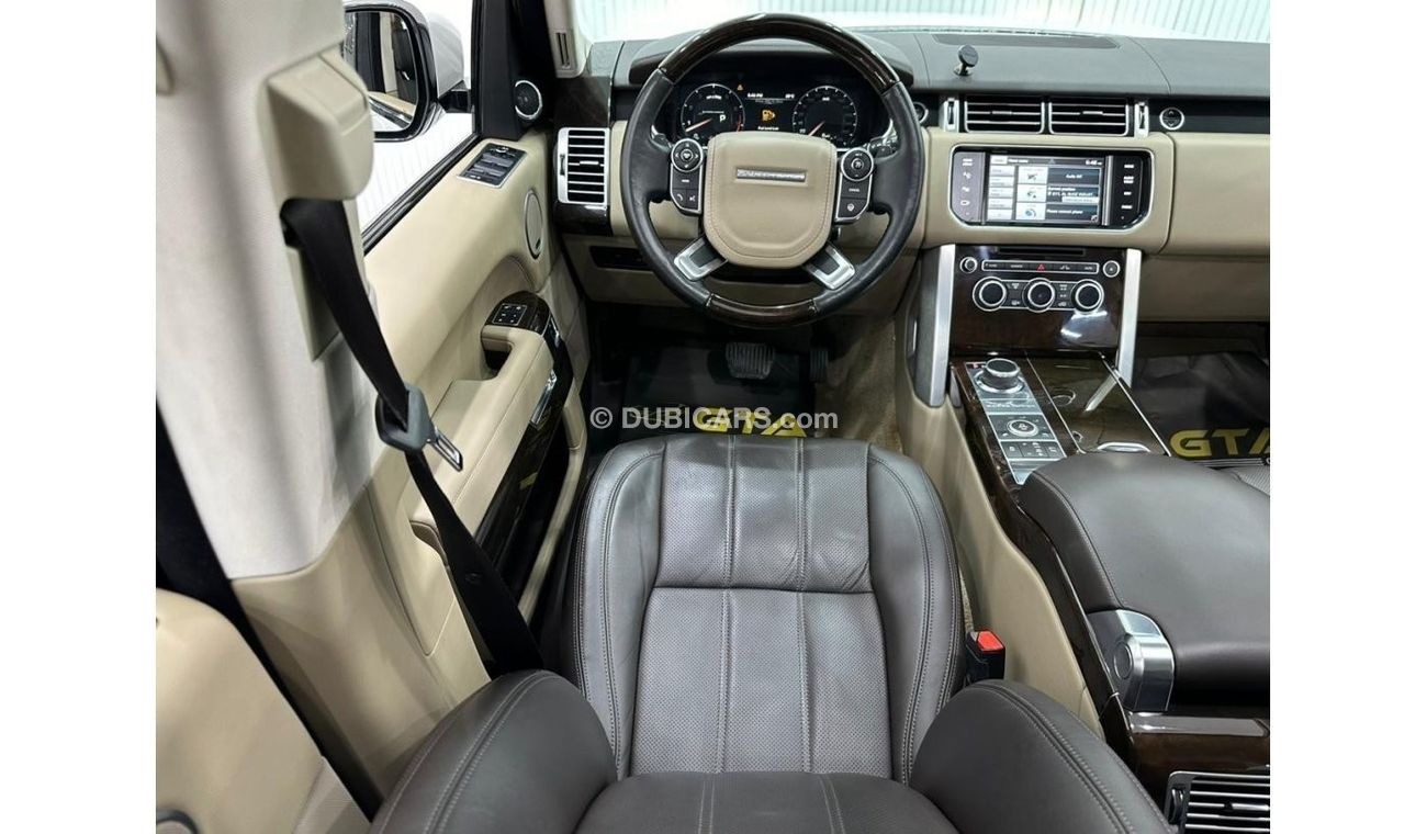 Land Rover Range Rover 2015 Range Rover Vogue SE Supercharged, Service History, Low Kms, Excellent Condition, GCC