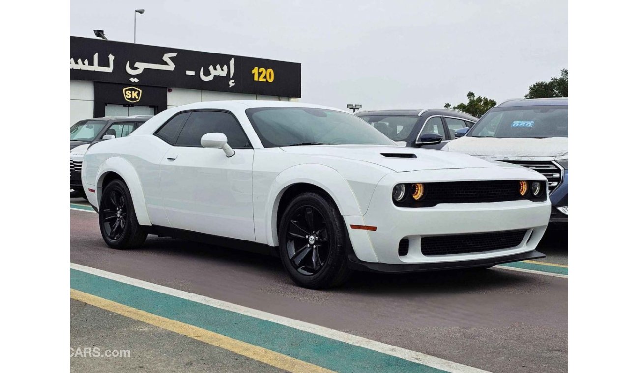 دودج تشالينجر SXT V6/ ORG AIRBAG/ WIDE BODY KIT/ CUSTOM EXHAUST/ DVD/ LEATER/ ELECTRIC SEAT/ 806 Monthly/LOT#69514