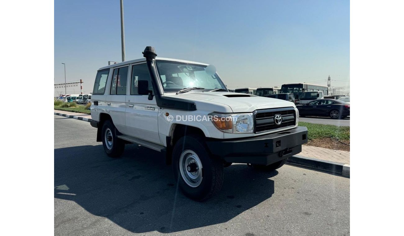 Toyota Land Cruiser Hard Top TOYOTA LAND CRUISER HARDTOP (RIGHT HAND) 2016