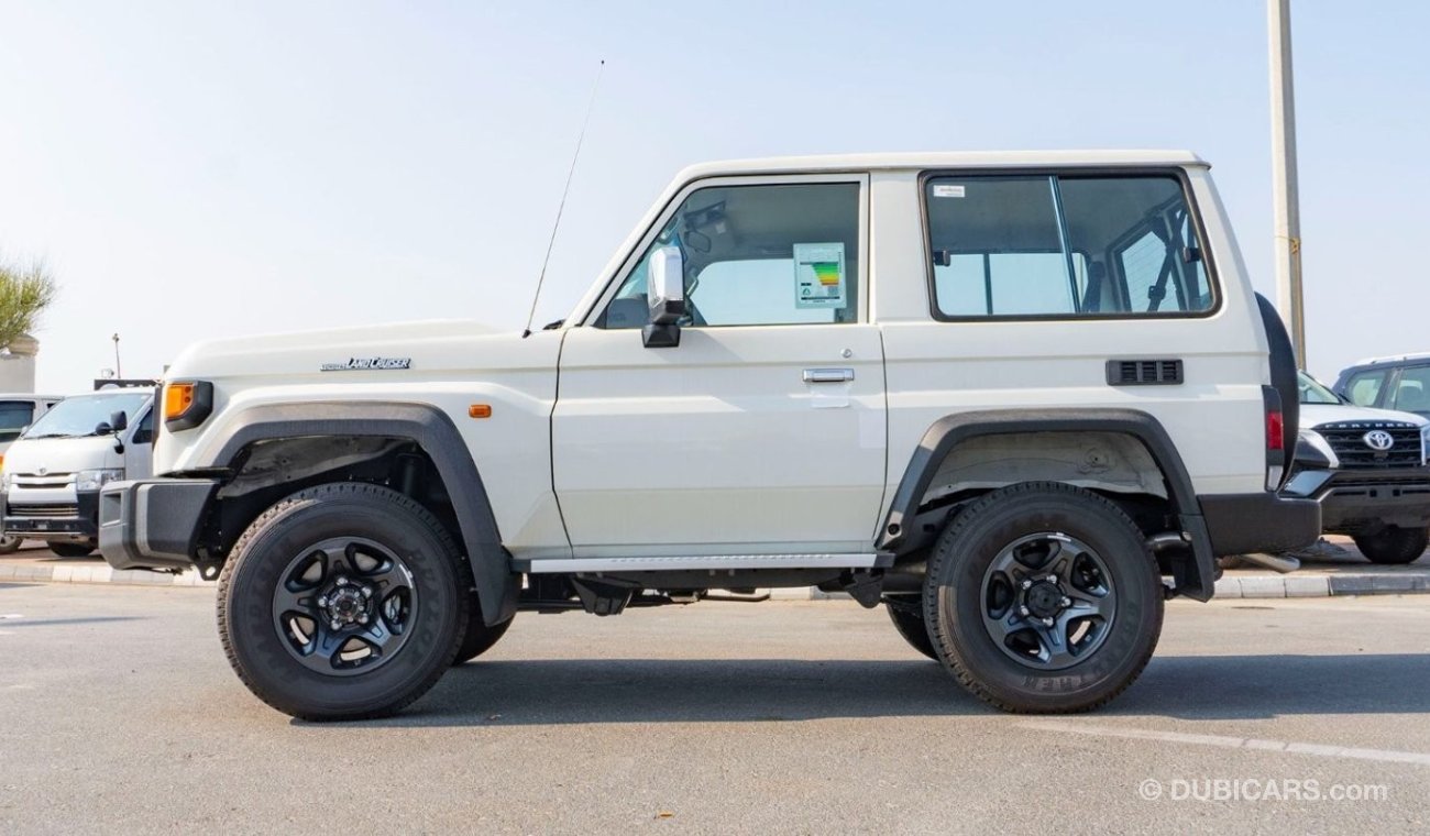 تويوتا لاند كروزر هارد توب 2024 Land Cruiser 71 3Doors 4.0L Petrol with alloy Wheel