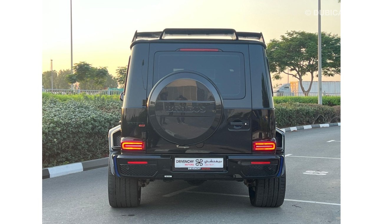 مرسيدس بنز G 800 original brabus with docs  , full original paint , no accident , clean title ,