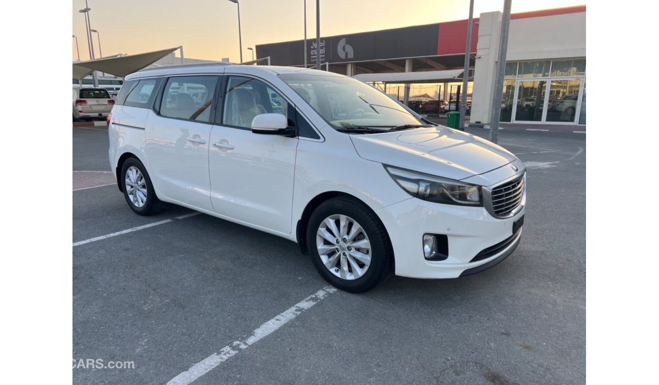 كيا كارنيفال 2016 Kia carnival Lx