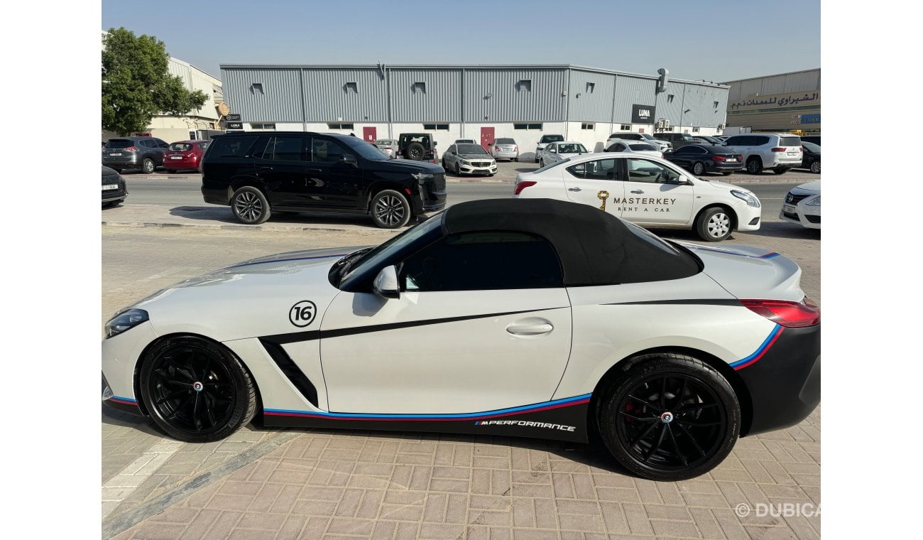 BMW Z4 sDrive 30i 2.0L