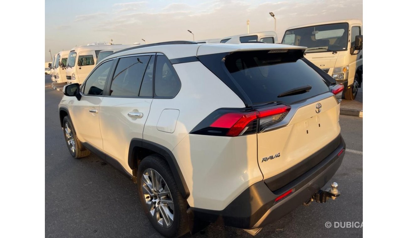 تويوتا راف ٤ Toyota Rav4 petrol 2021 Model Full option (RHD)