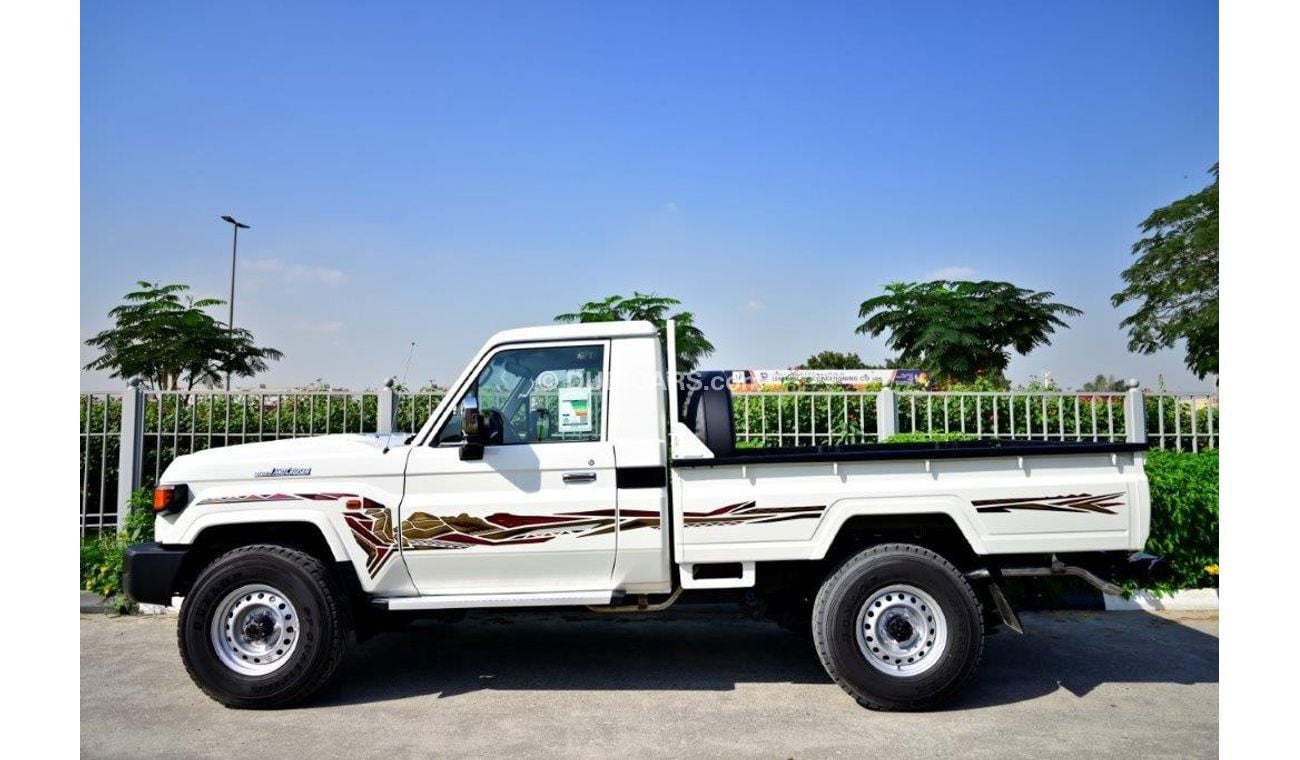 Toyota Land Cruiser Pick Up 2025 TOYOTA LAND CRUISER 79 SINGLE CAB PICKUP DLX V6 4.0L PETROL 4WD AT