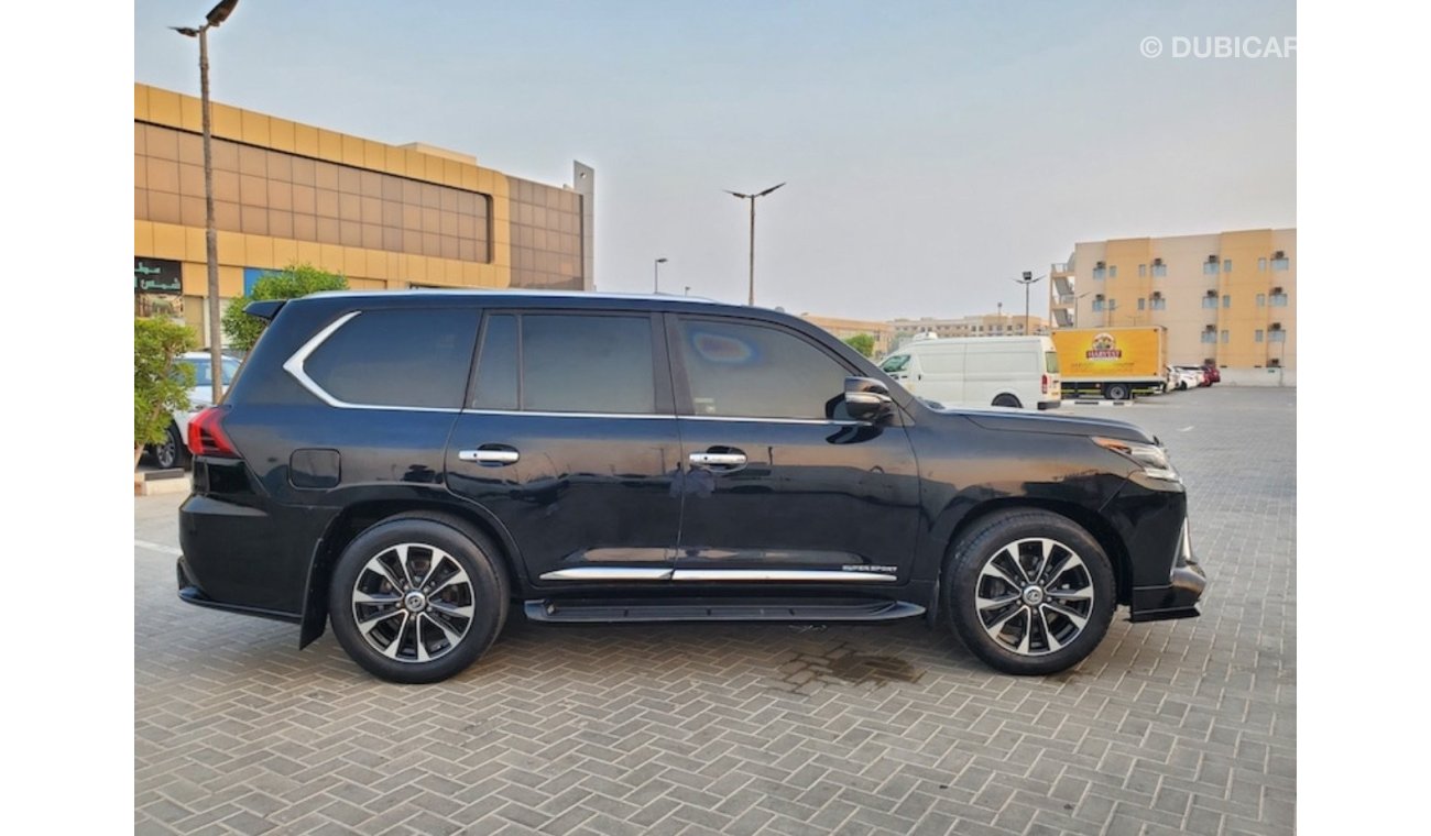 لكزس LX 570 Lexus LX 570 2009 facelifted 2023 GCC FULL OPTION V8 petrol left hand drive