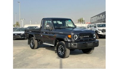 تويوتا لاند كروزر بيك آب LC79 SC PICKUP FULL 4.0L PTR A/T