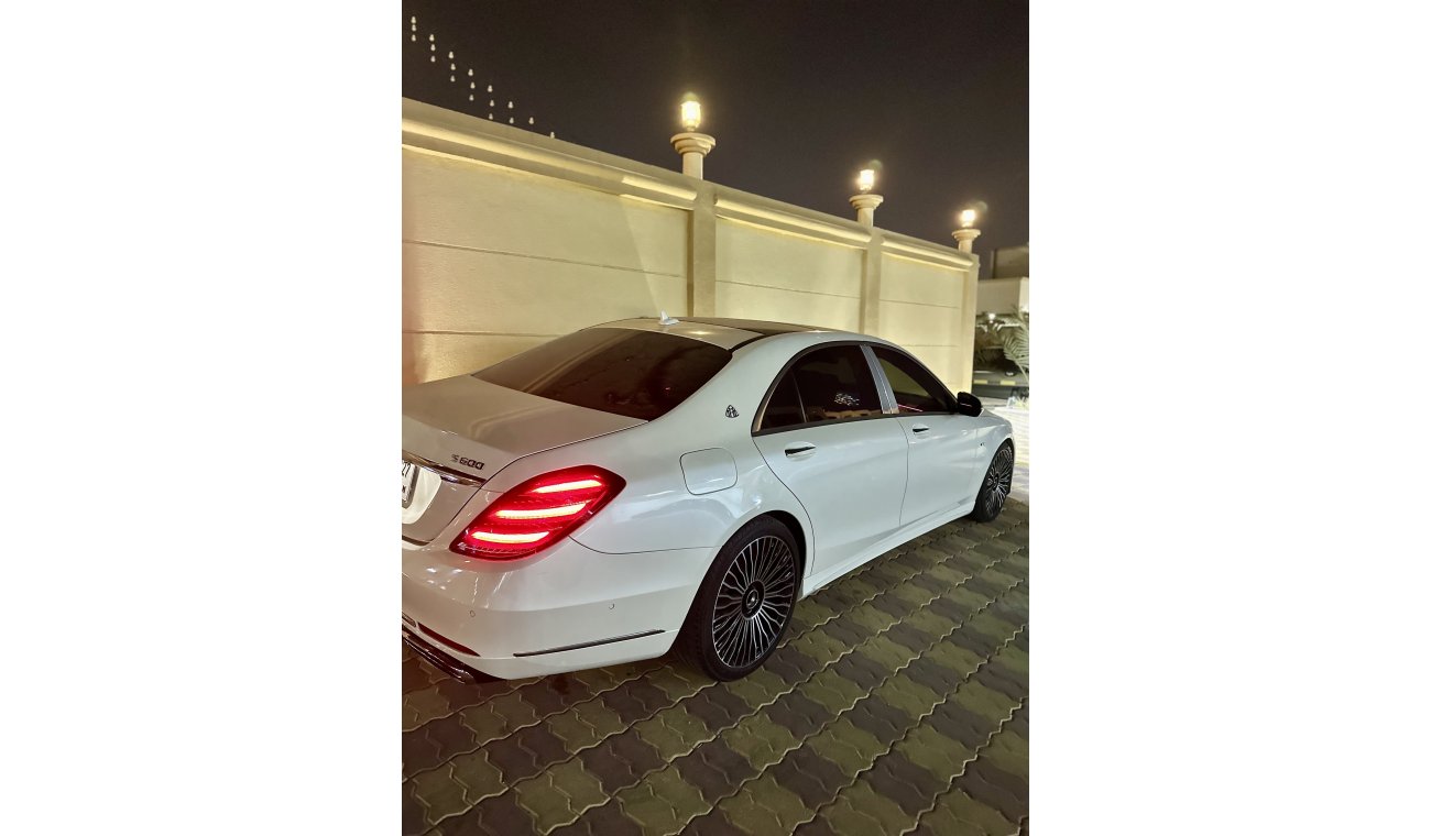 مرسيدس بنز S 550