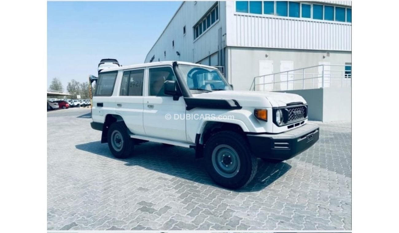 تويوتا لاند كروزر هارد توب 76 4.2L DIESEL 6 CYLINDER MANUAL TRANSMISSION ( ONLY FOR AFRICA)