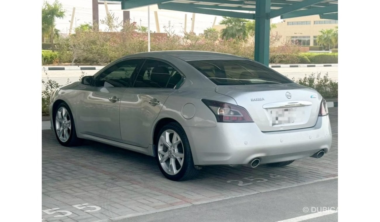 Nissan Maxima 0% DP - NISSAN MAXIMA SV - FIRST OWNER - FULL OPTION - WELL MAINTAINED - GCC