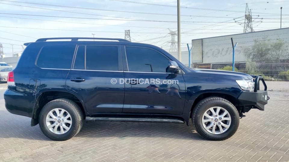 Used Toyota Land Cruiser 2019 for sale in Dubai - 510088