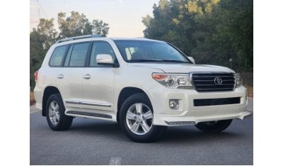 Toyota Land Cruiser GXR Toyota Land Cruiser 2014 v8 original ship LHD