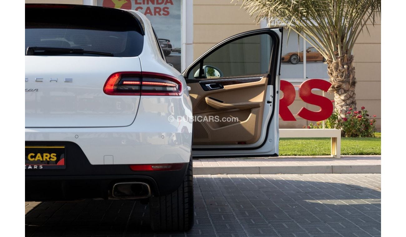 Porsche Macan Std 2.0L (252 HP) Porsche Macan 2018 GCC under Warranty with Flexible Down-Payment.