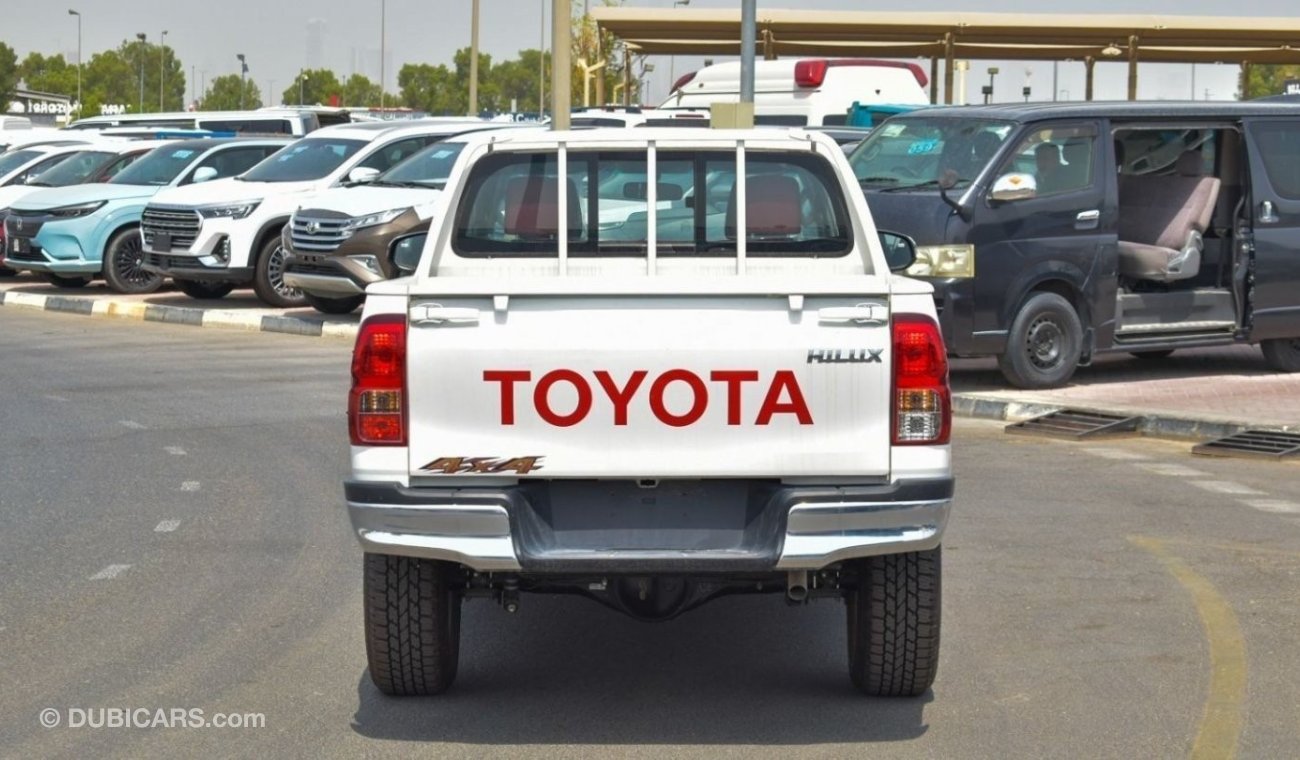 تويوتا هيلوكس HILUX 2.7L AT